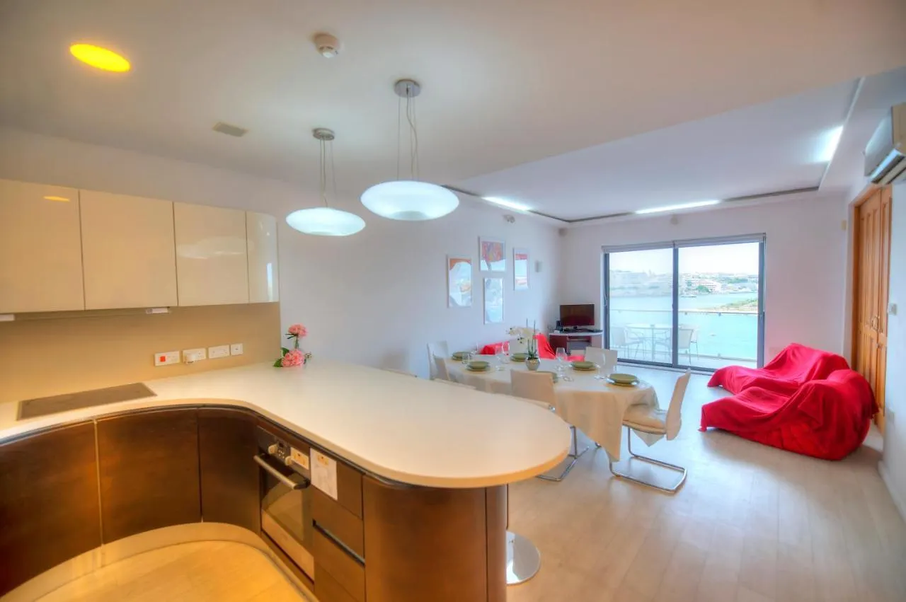 Bright And Spacious 3 Bedroom Apartment With Breathtaking Views - Goslm-5 Sliema Malta