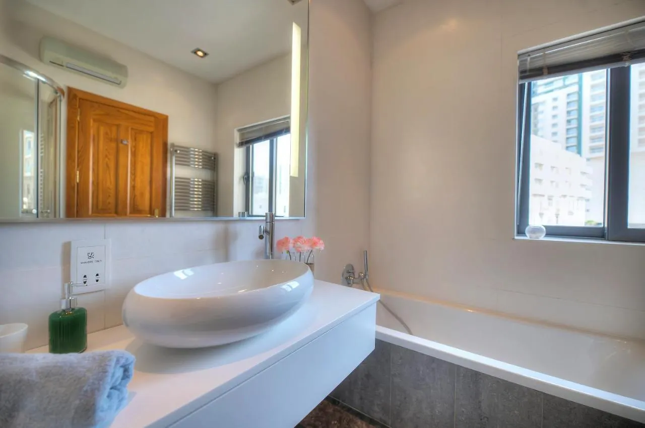 Bright And Spacious 3 Bedroom Apartment With Breathtaking Views - Goslm-5 Sliema