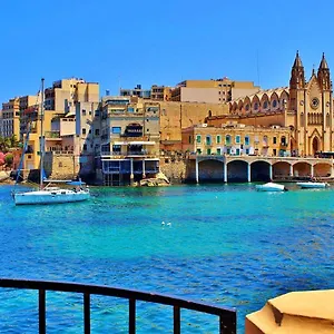 Appartamento Spacious Steps To The Promenade, Sliema