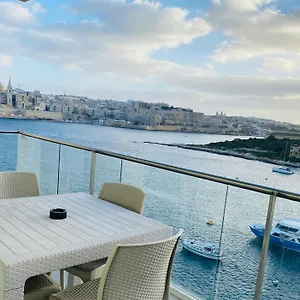  Apartament Seaview & Seafront- 9, 49 Tigne Point Mansions