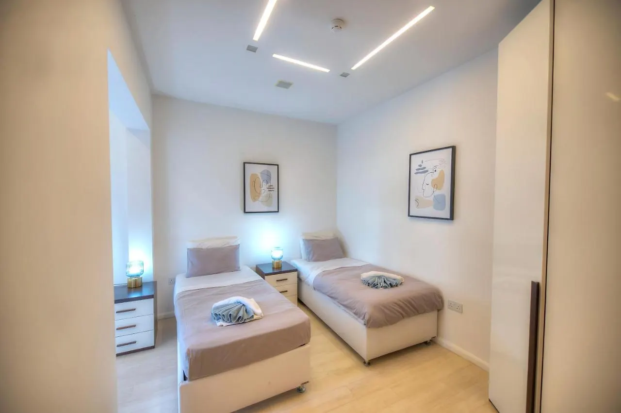 Bright And Spacious 3 Bedroom Apartment With Breathtaking Views - Goslm-5 斯利马 马耳他